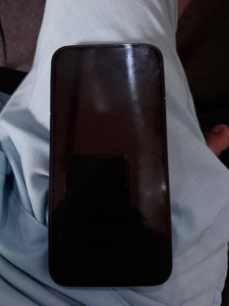Apple iPhone 13 2