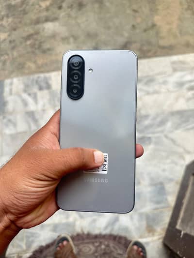 Samsung Galaxy A17 boxed opened