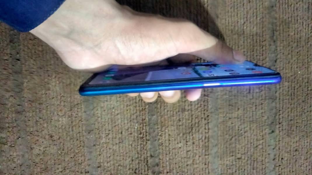 Realme 3 5