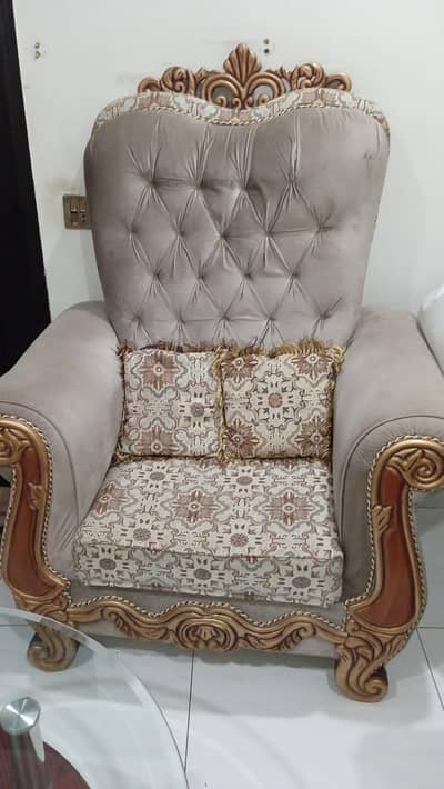 Luxury 4 Seater Jumbo Size Crown Sofa Set – Premium Wooden Design