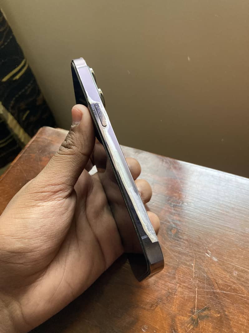 Apple iPhone 14 Pro 2