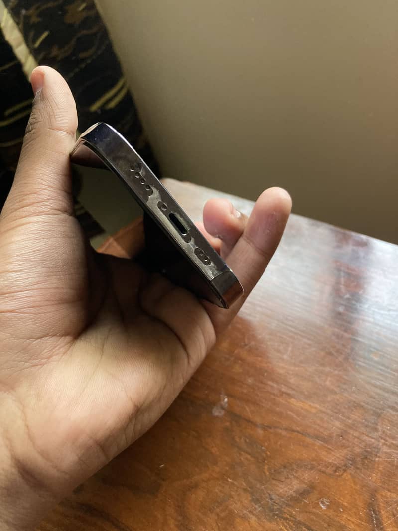 Apple iPhone 14 Pro 3
