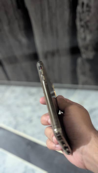 Apple iPhone 11 waterpack set chance wala