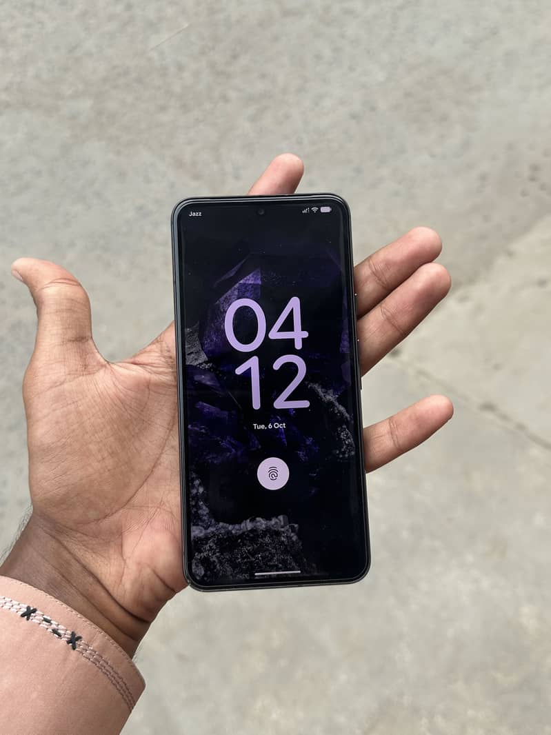 Google Pixel 8 1