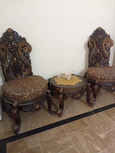 Antique Royal Wooden Chairs & Dressing Table Set - Beautiful Curved De