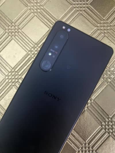 Sony 1 III NO SHADE 12/256 PTA APPROVED