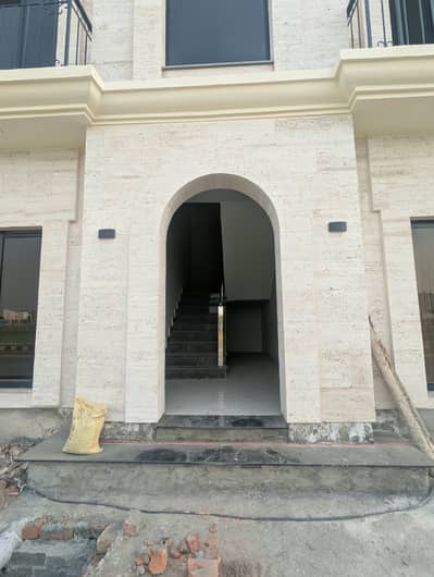 5 Marla Ready for Possession Townhouse for Sale Park Facing