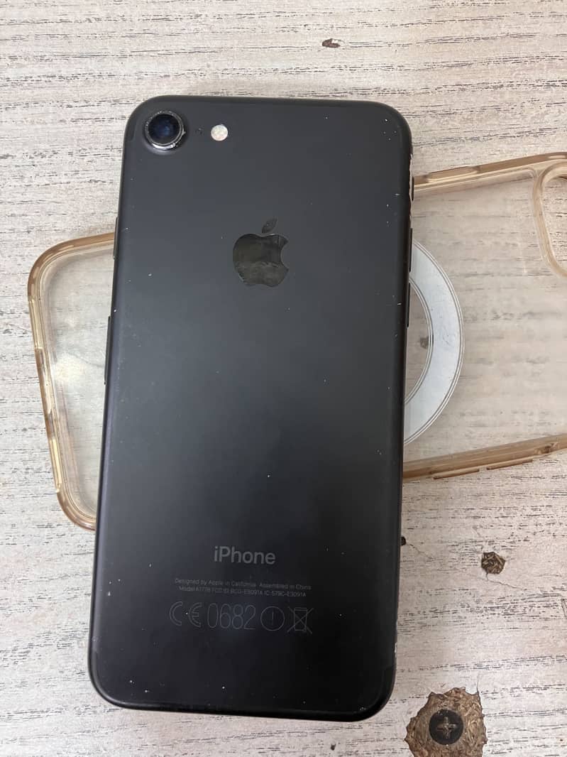 Apple iPhone 7 1