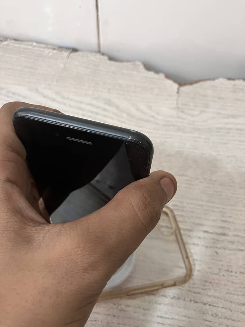 Apple iPhone 7 5