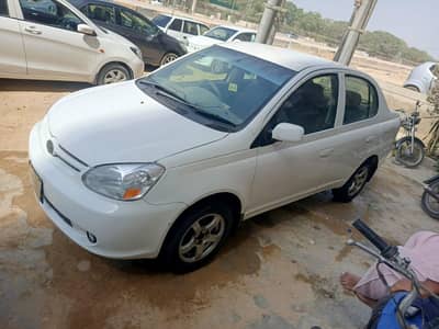 Toyota Platz 2005