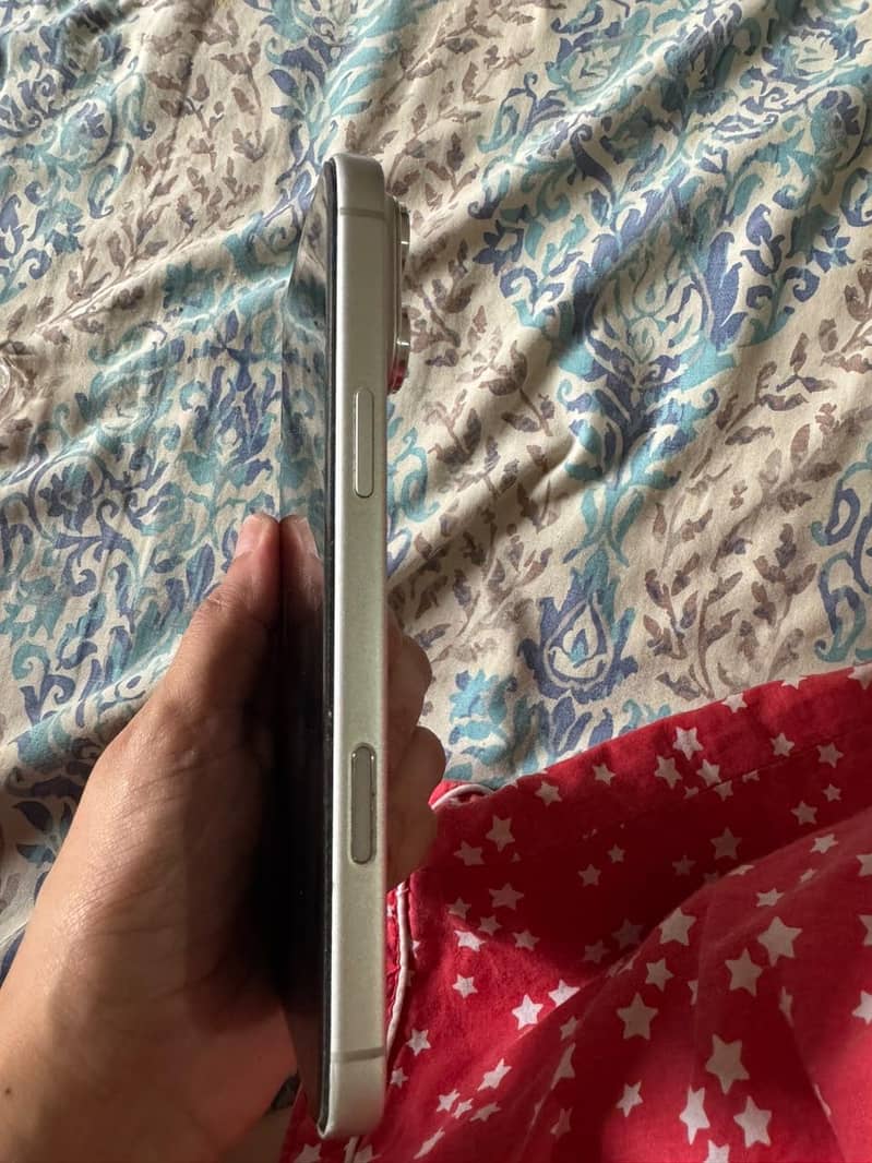 Apple iPhone 17 Pro Max 2