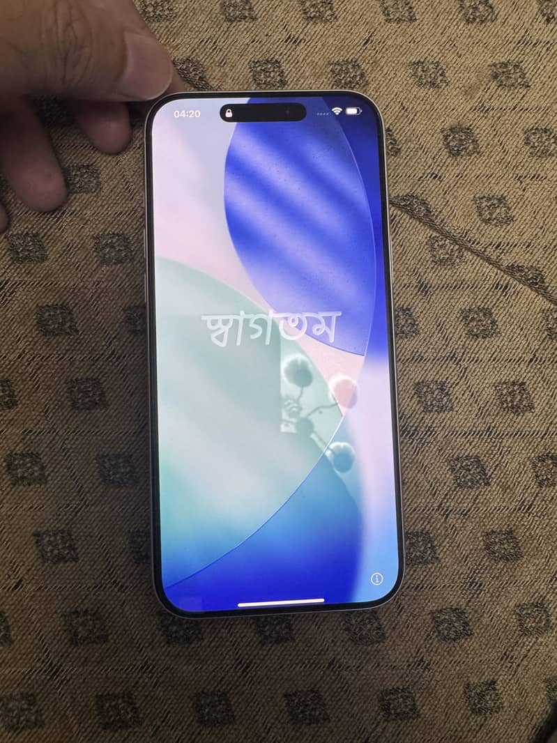 Apple iPhone 17 Pro Max 4