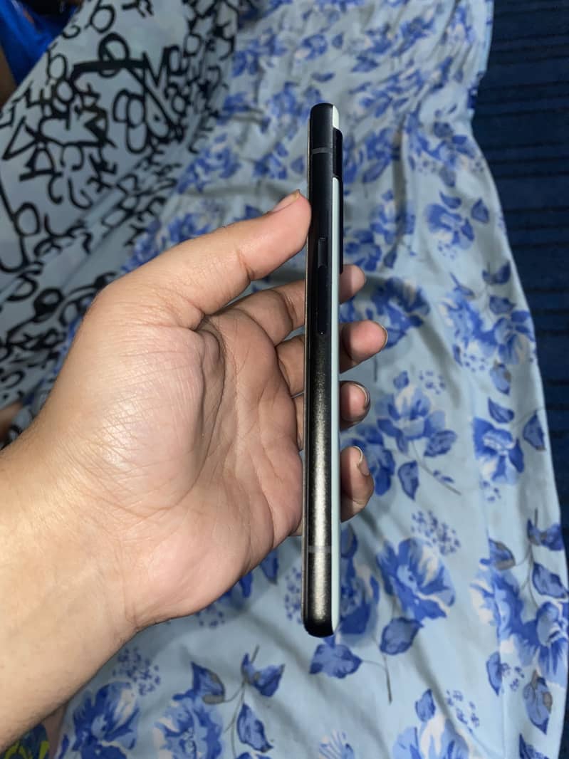 Google Pixel 6a 1