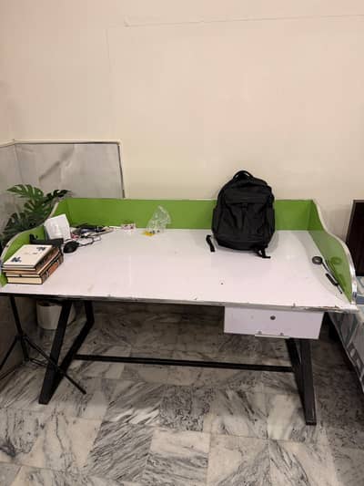 Computer Table with Drawer – 5 ft, 16 Gauge Metal Frame