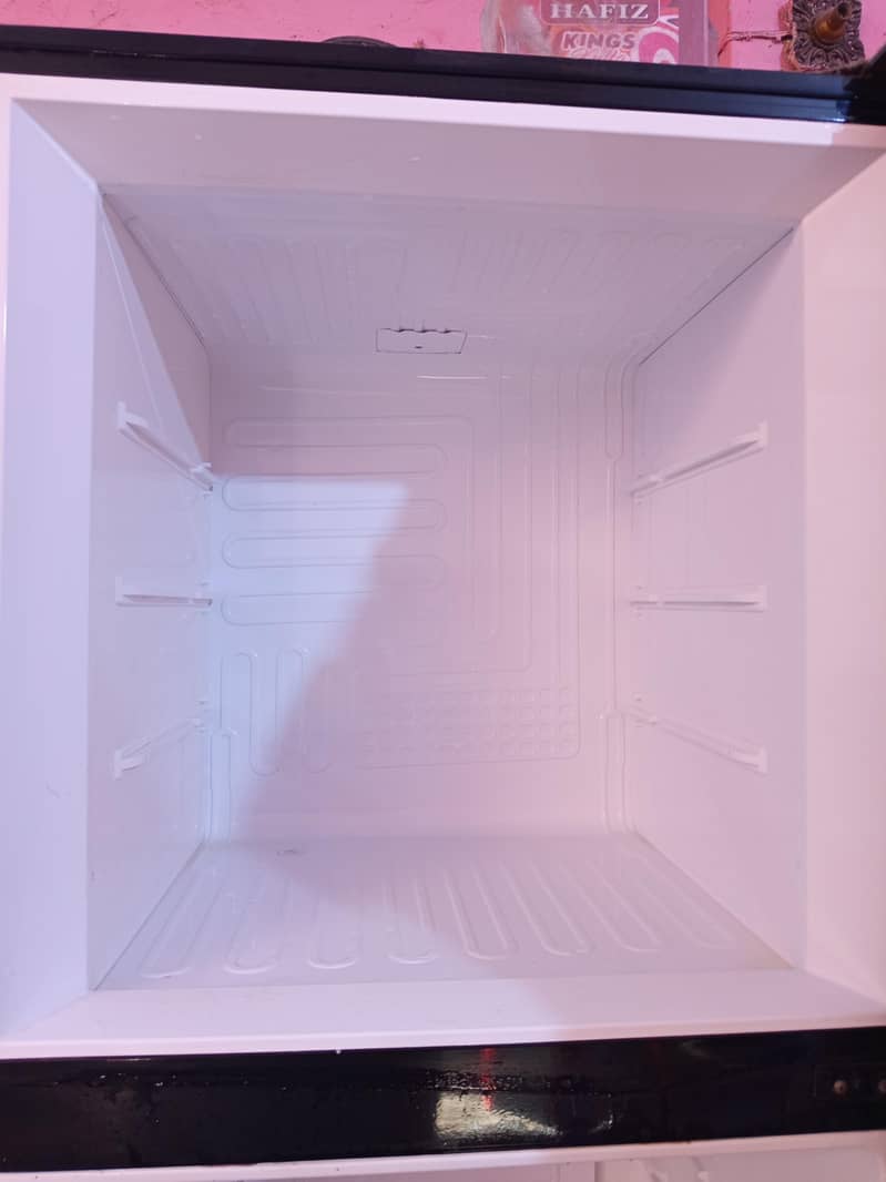 PEL refrigerator 6