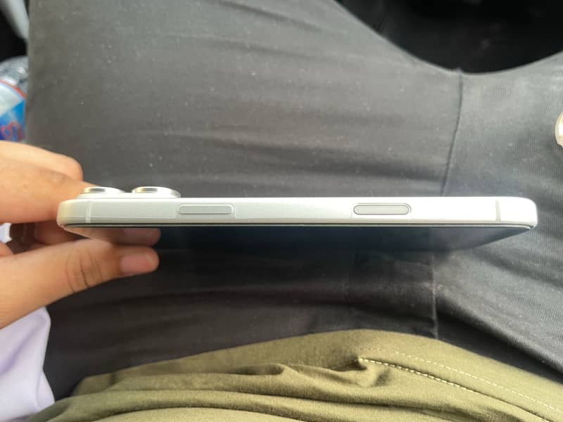 Apple iPhone 17 Pro Max 2