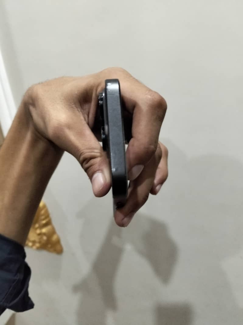 Apple iPhone 14 Pro 1