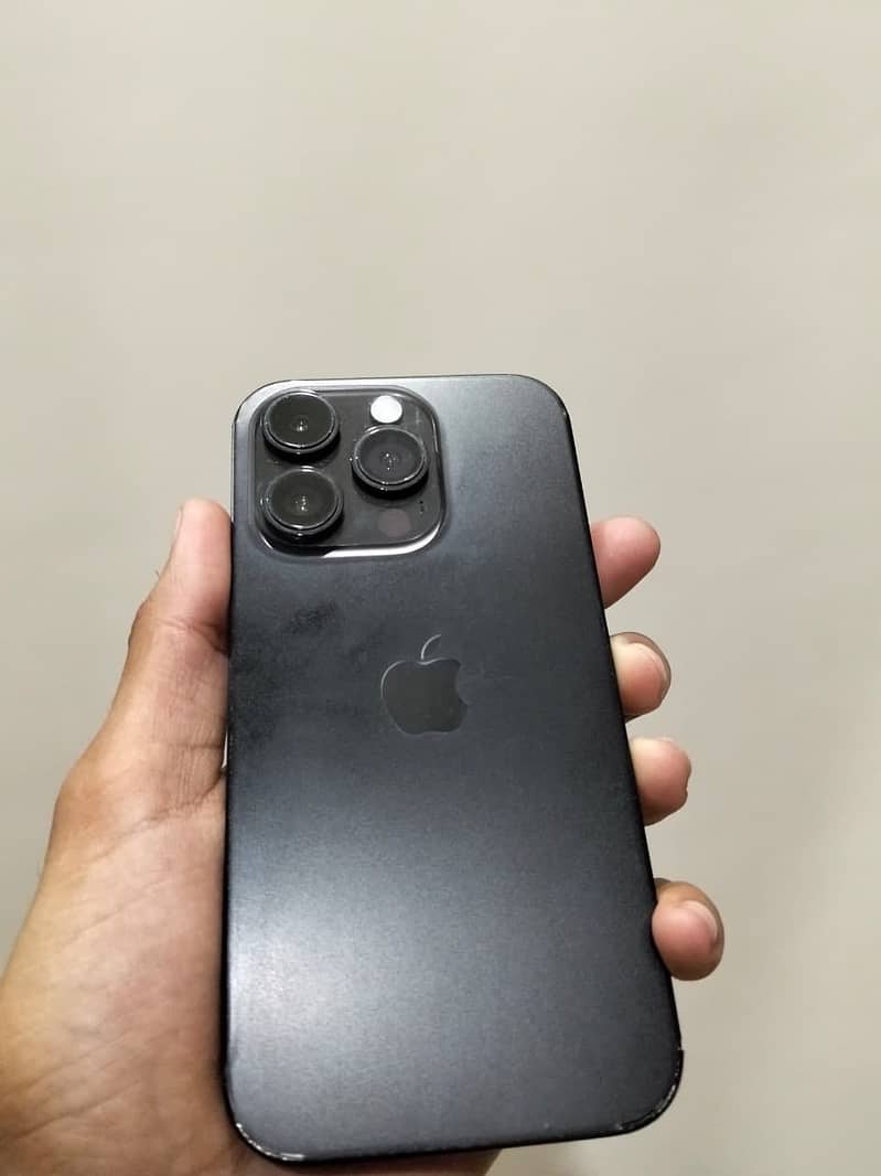 Apple iPhone 14 Pro 2