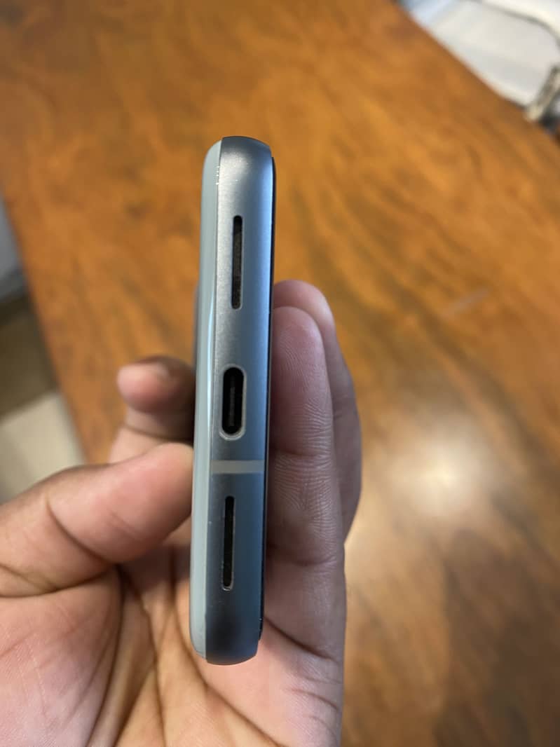 Google Pixel 8 3