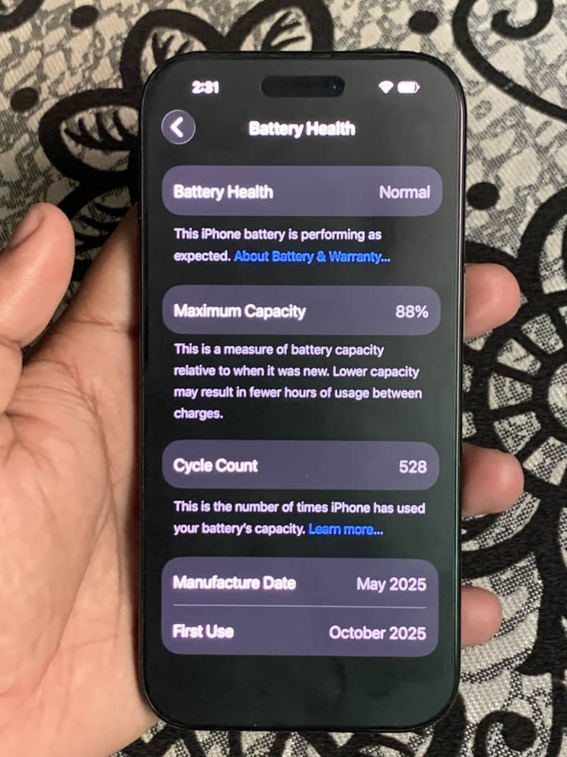 Apple iPhone 16 Pro 3