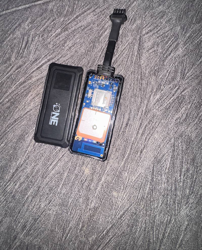 car tracker 2