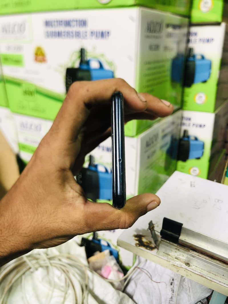 Samsung Mobile A7 3
