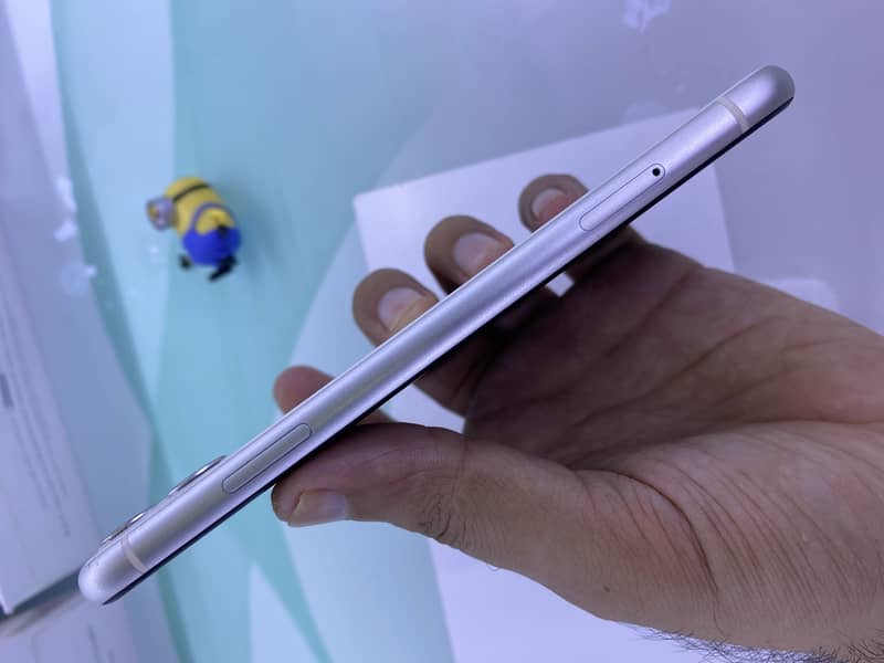 iPhone 11 PTA 1