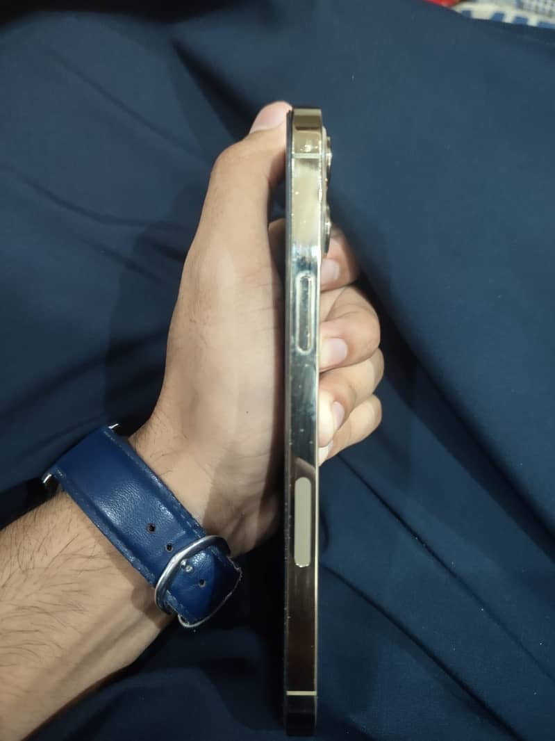 iPhone 12 Pro Max Pta approved 4