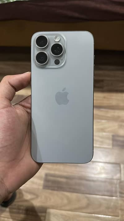 iPhone 15 Pro Max