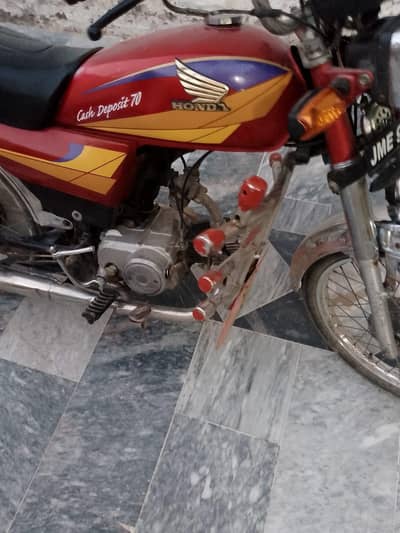 honda CD 70 for saleOther my call me WhatsApp03437489880