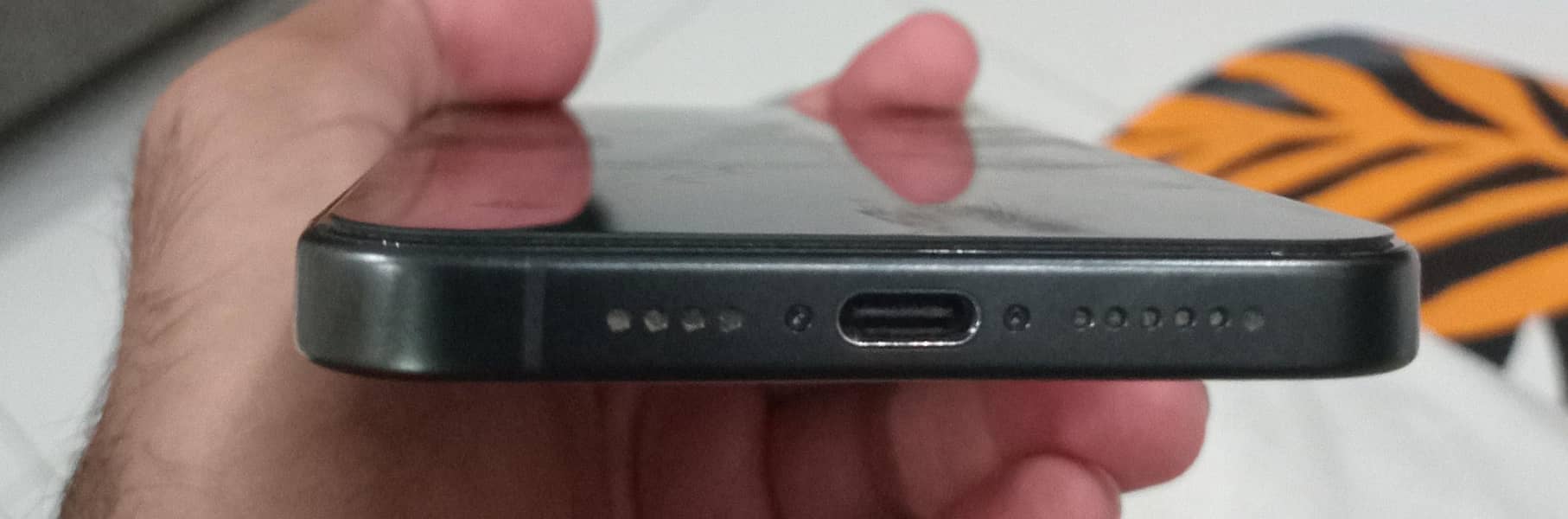 Apple iPhone 15 Pro Max 4