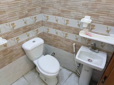 2 Marla Dubble Unit House For Sale ( Farooq Colony Near Pacakges Mall)