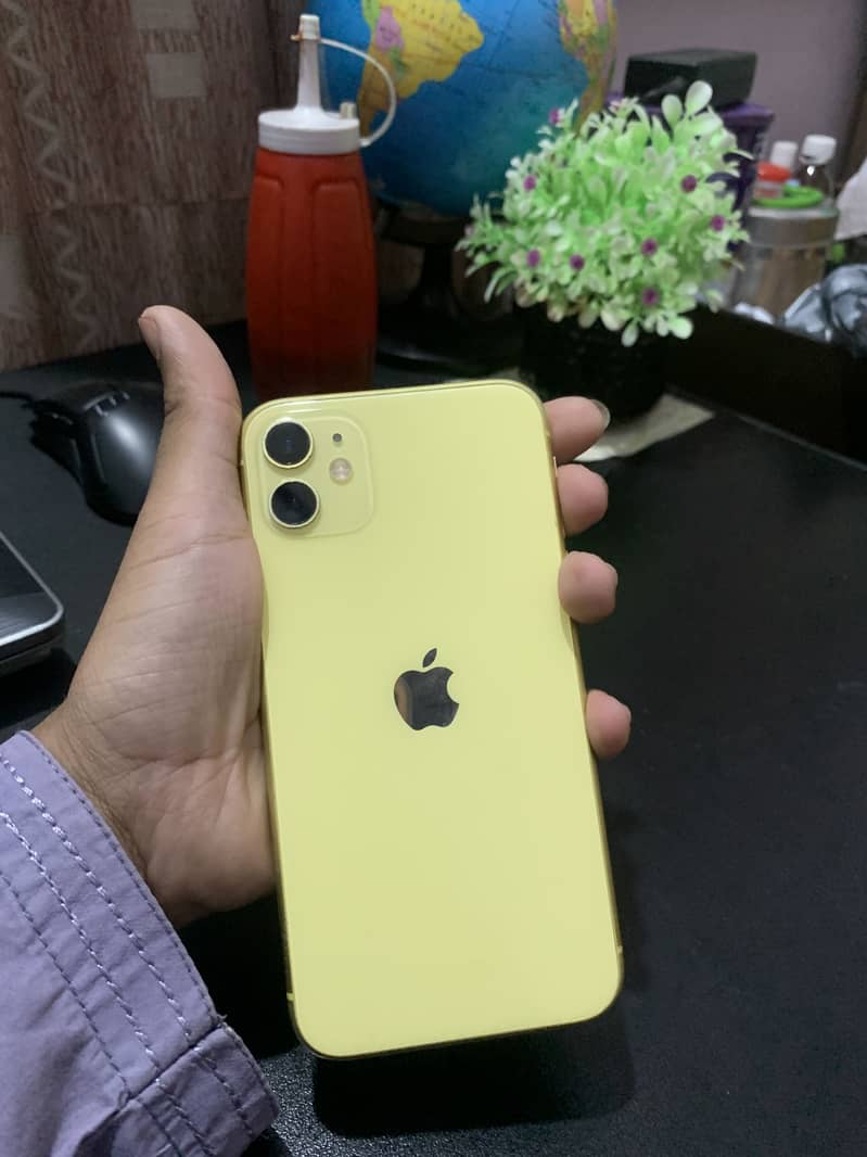 Apple iPhone 11 3
