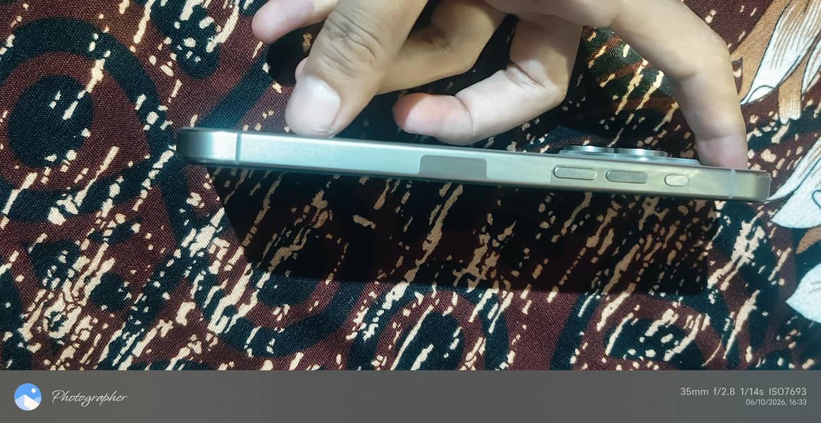 Apple iPhone 15 Pro Max 1