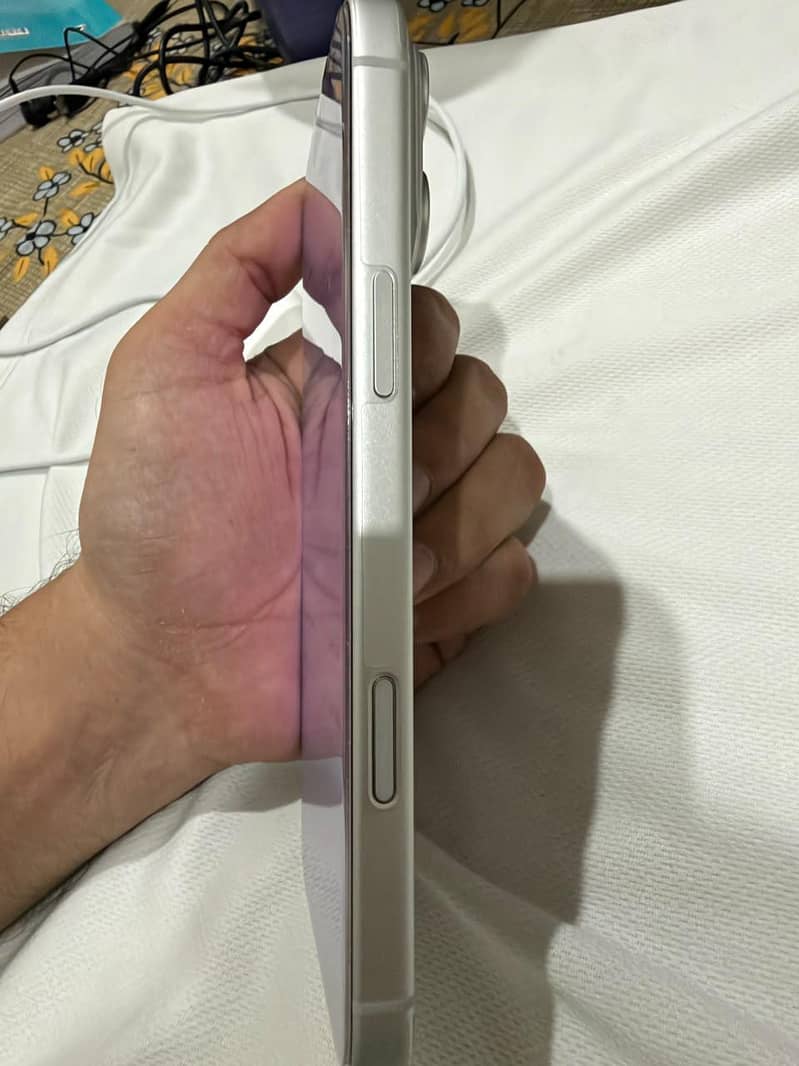 Apple iPhone 17 Pro Max 6