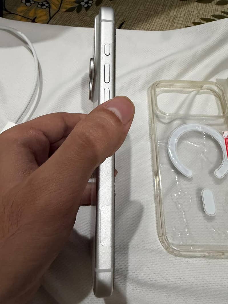 Apple iPhone 17 Pro Max 8