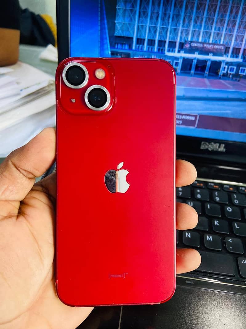Apple iPhone 13 3