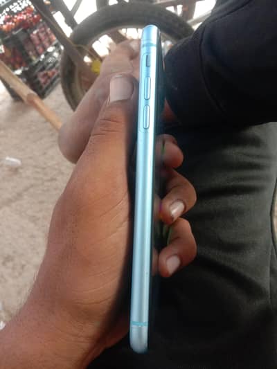 iPhone XR 64g