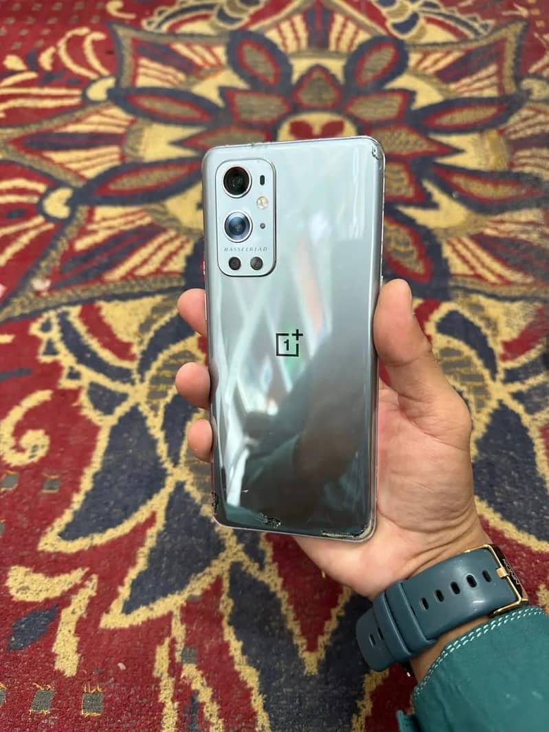 One Plus 9 Pro 8+8/128 1