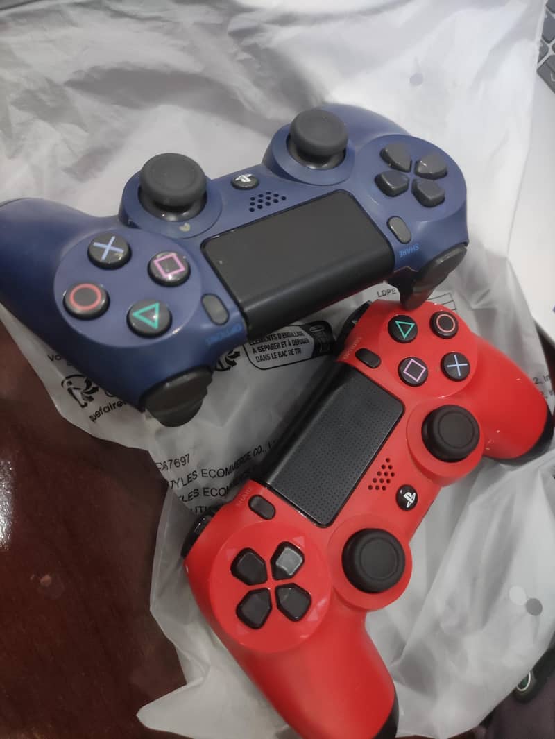 PS4 controller two pieces brand new 7