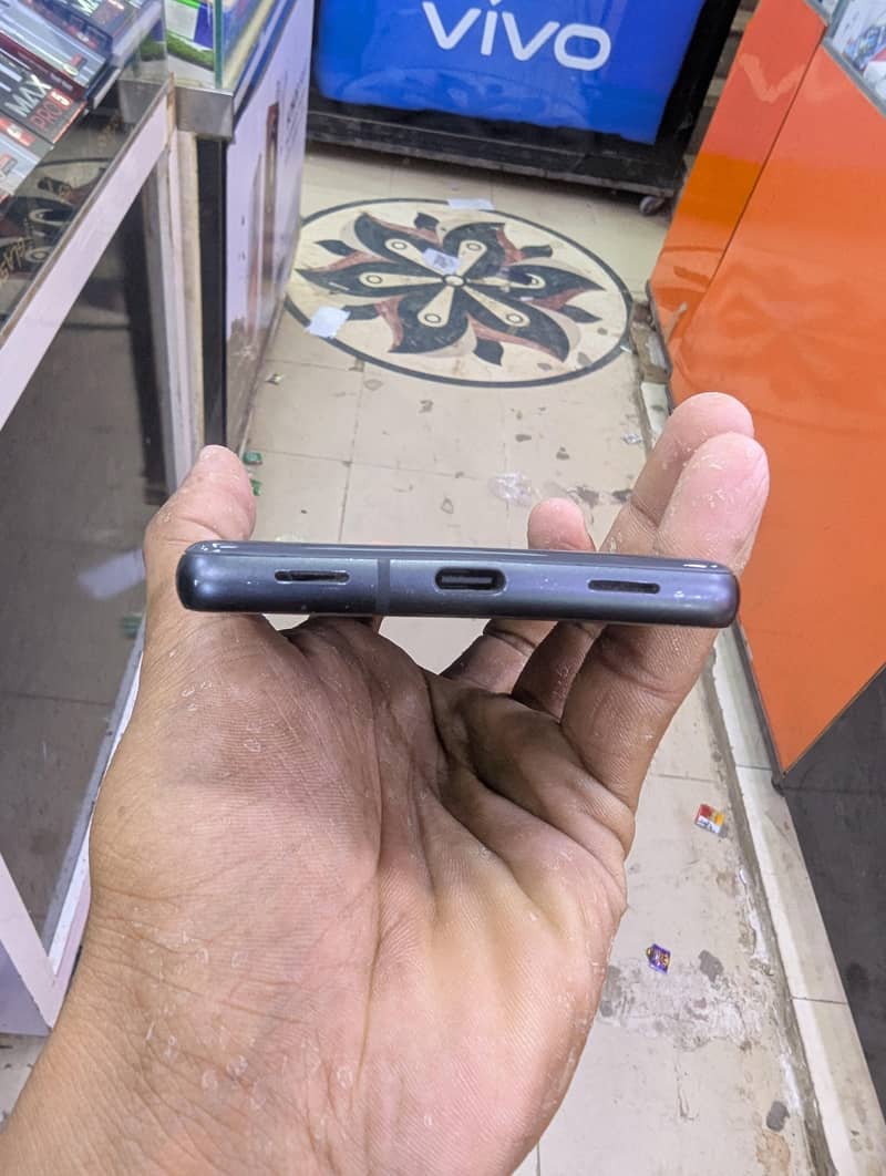 Google Pixel 7a 1