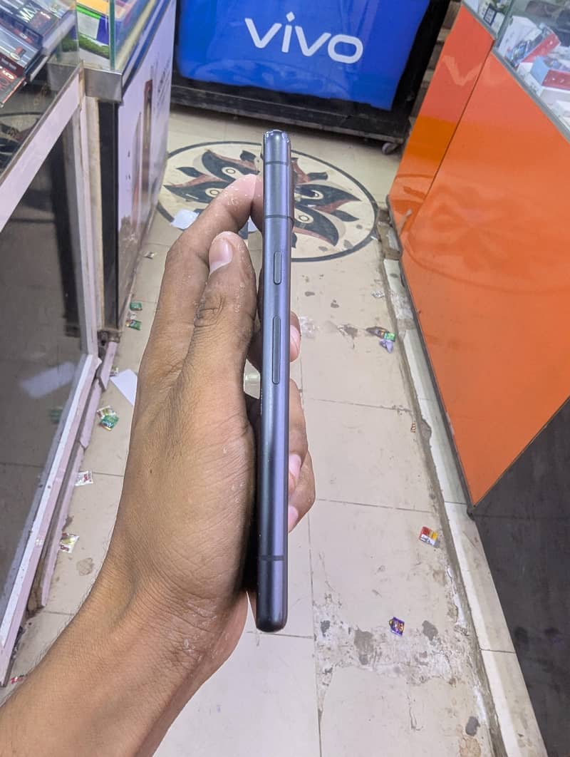 Google Pixel 7a 2
