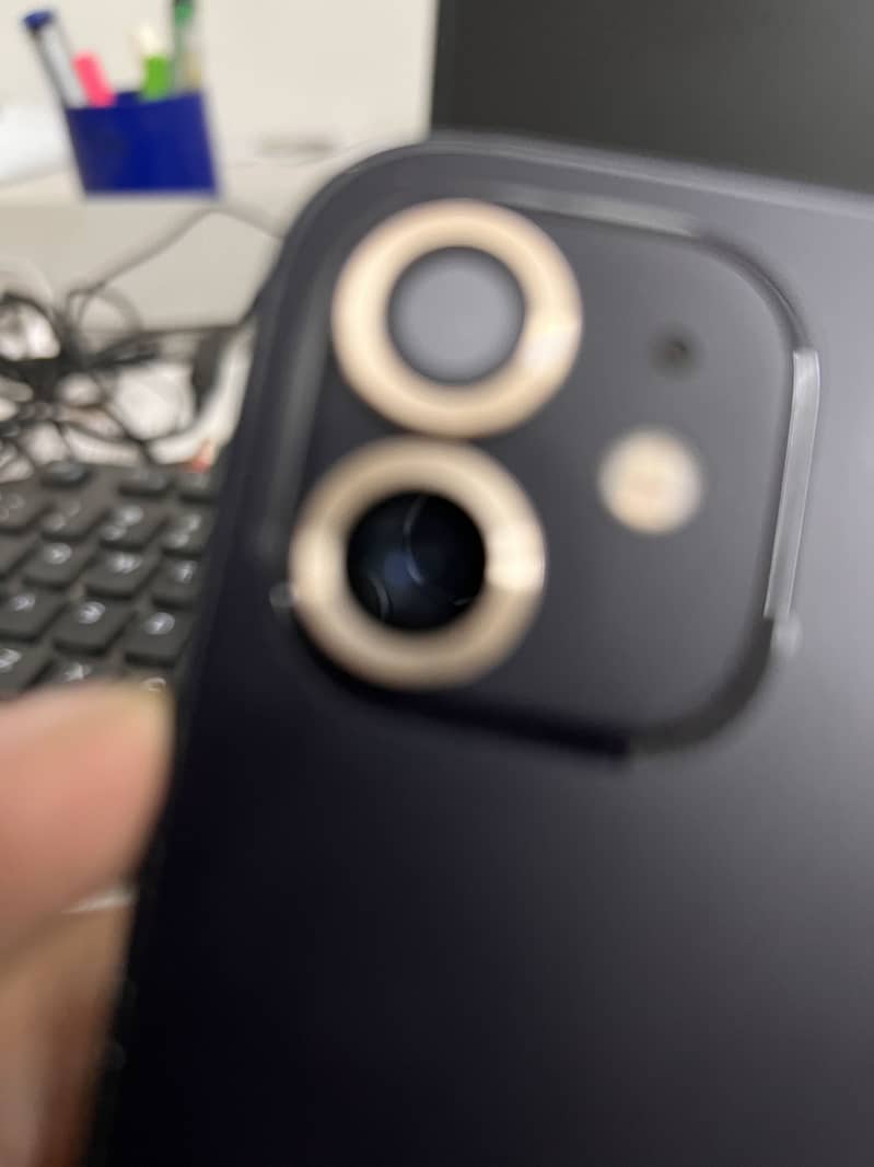 Apple iPhone 12 1