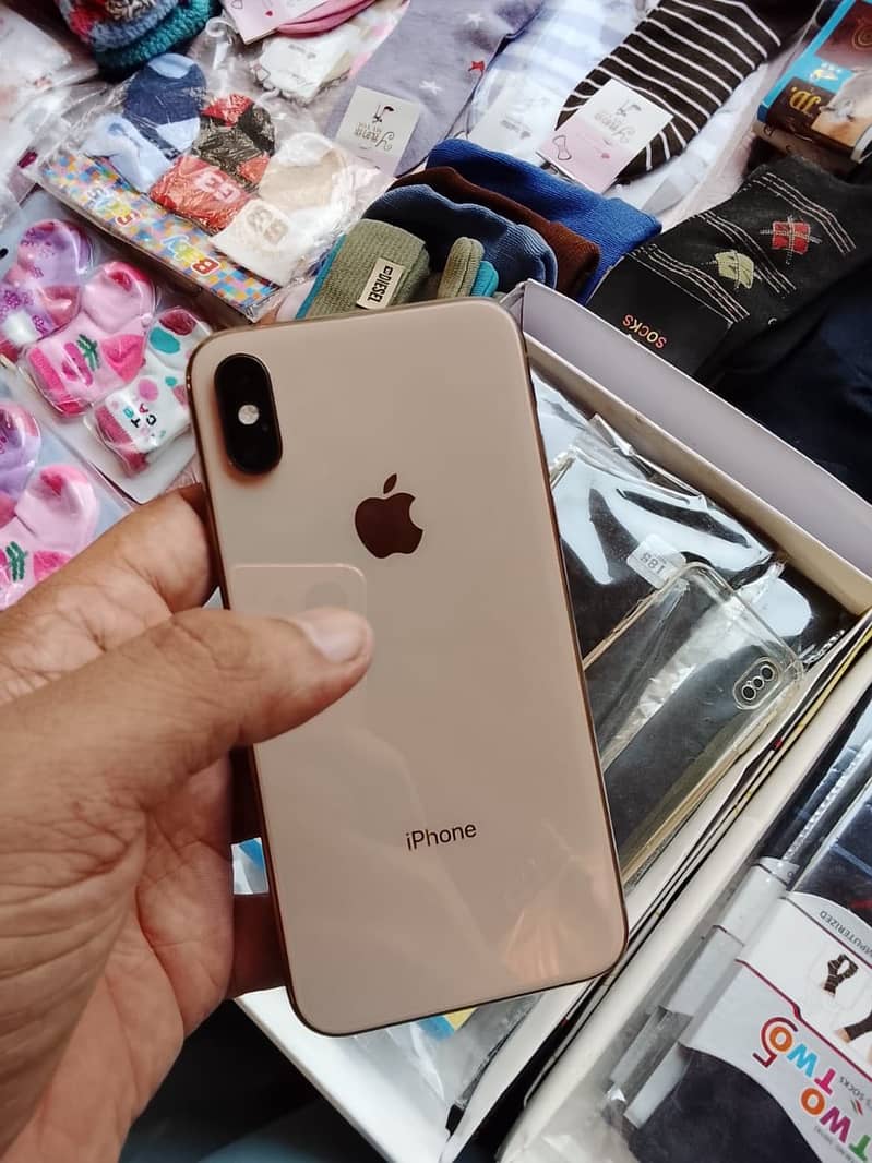 Apple iPhone XS 1