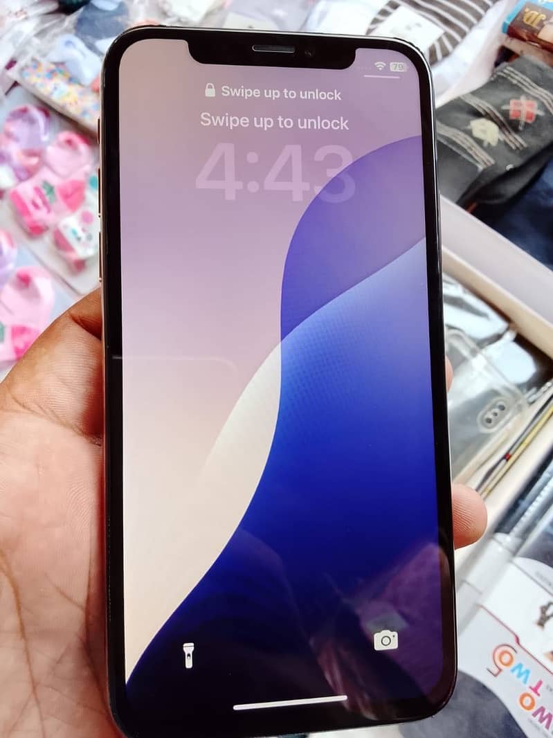 Apple iPhone XS 6