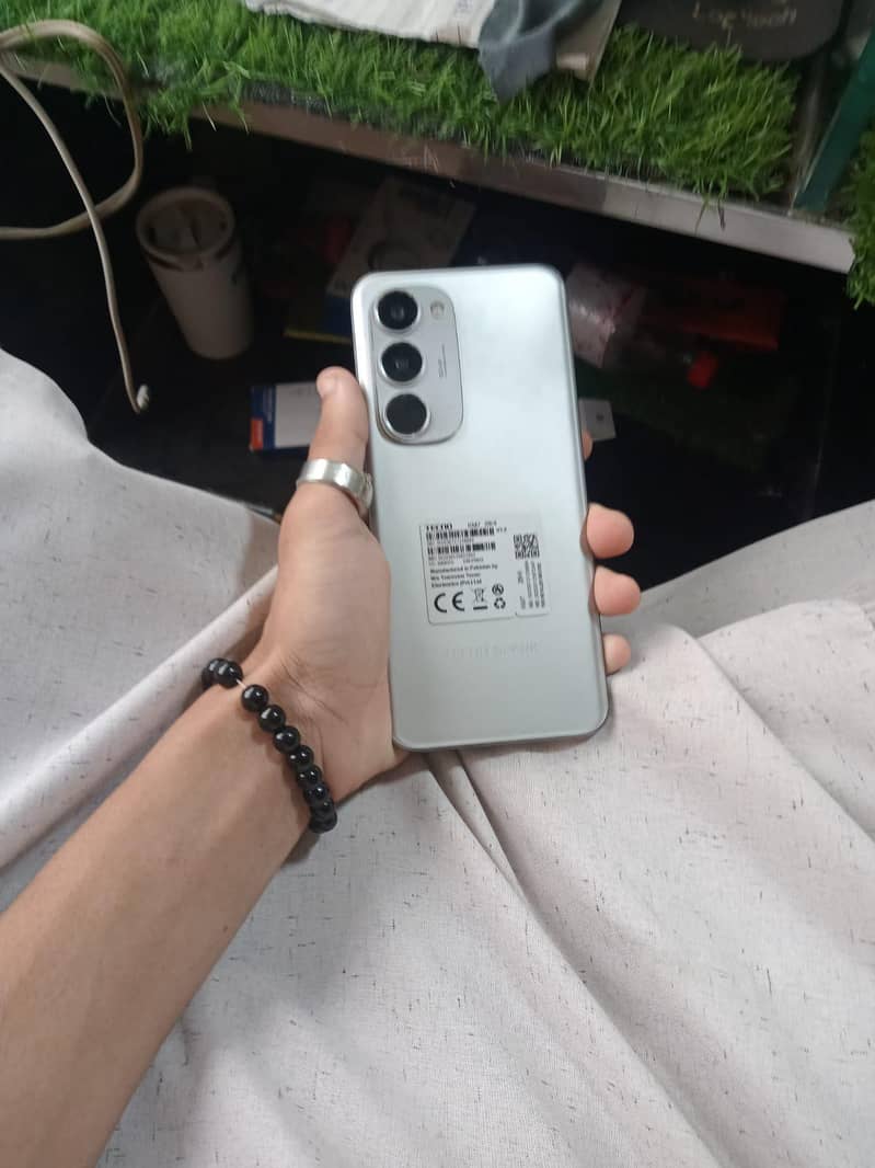 Tecno spark 40 pro plus 2