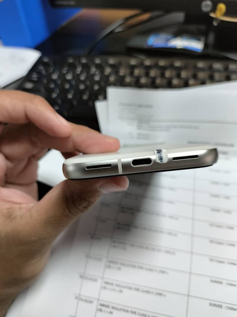 Google Pixel 8a 5