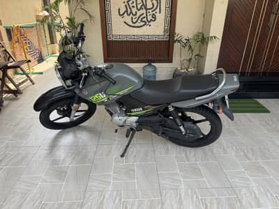 Yamaha 125 – Only 1,400 KM Driven | Excellent Condition