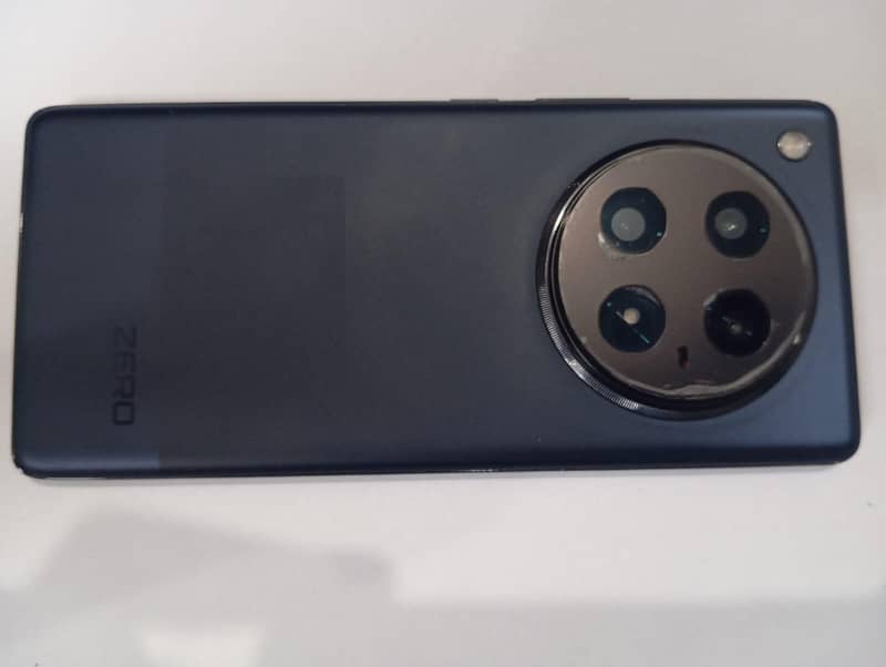Infinix Zero 40 0