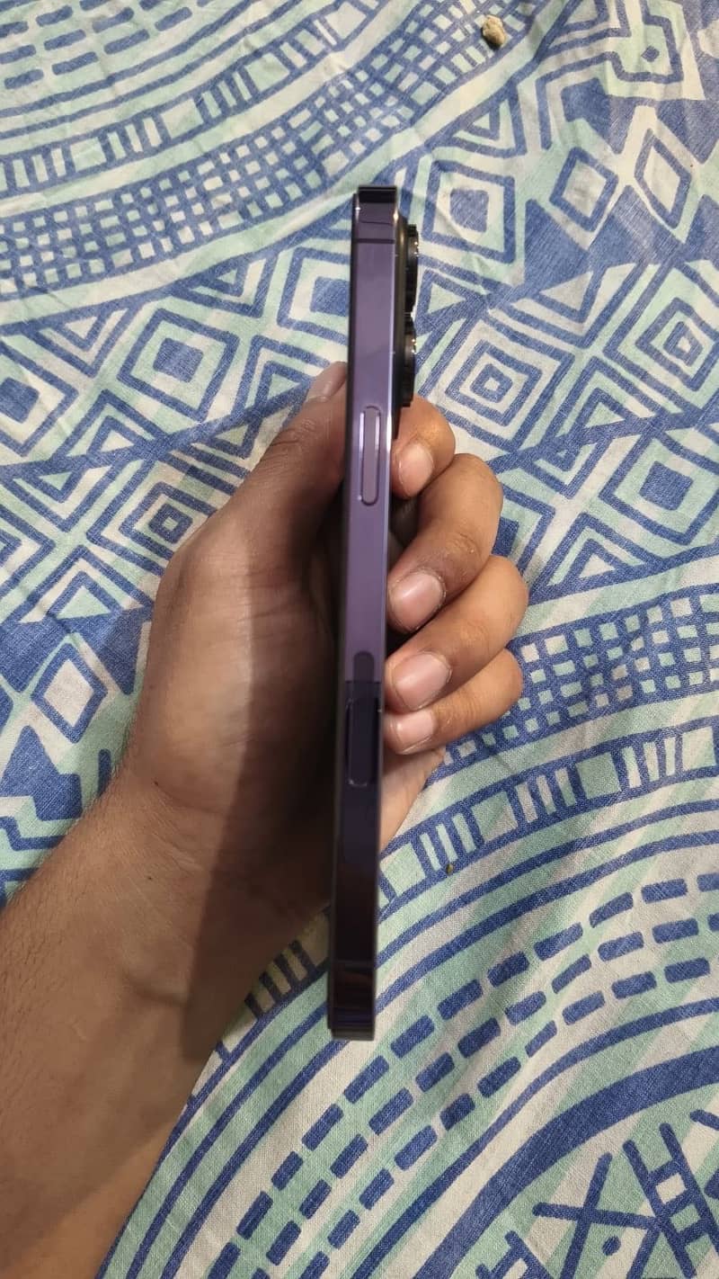 Apple iPhone 14 Pro Max 2
